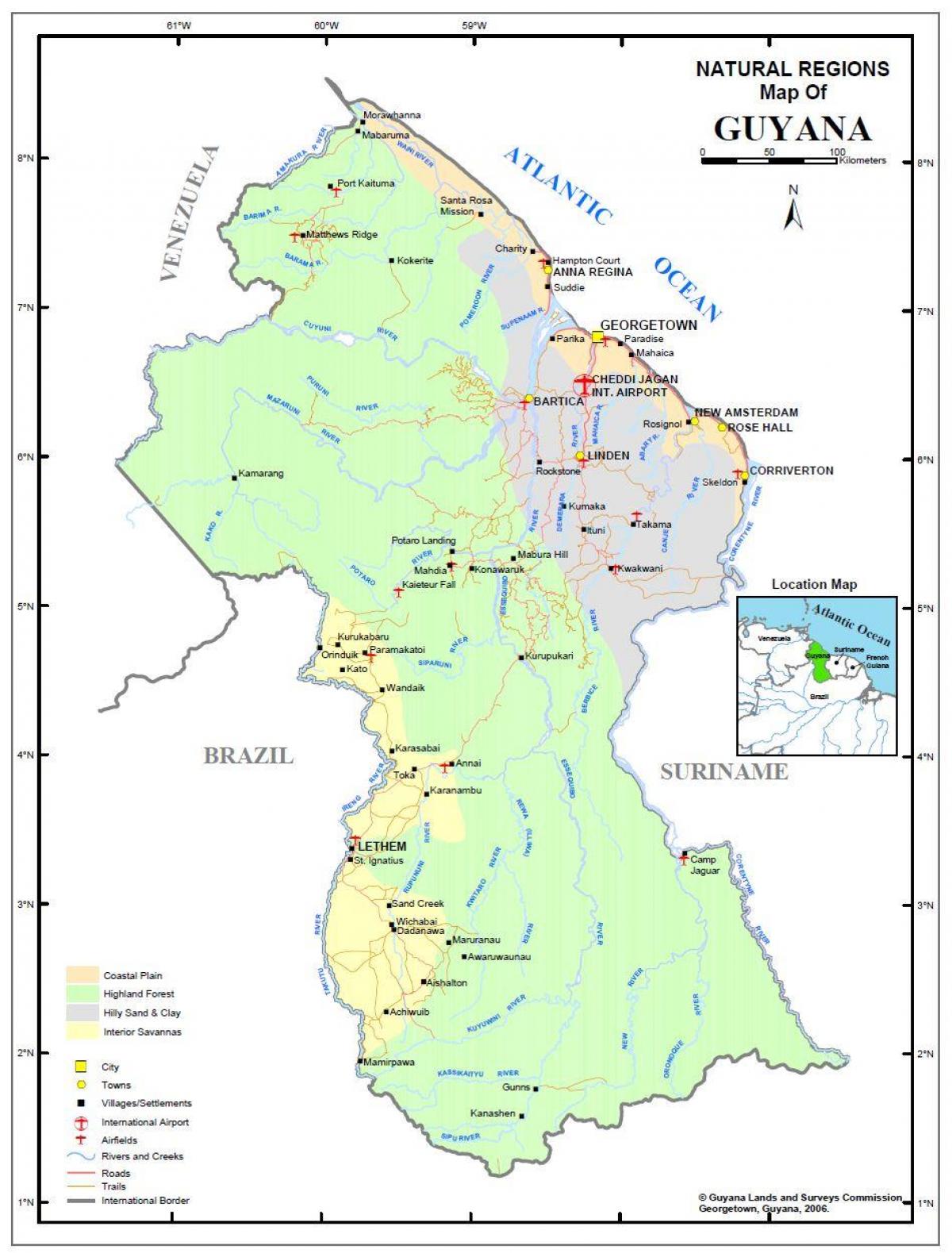 kart over Guyana viser 4 naturlige regioner